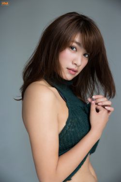 《娇妻被老外疯狂调教》